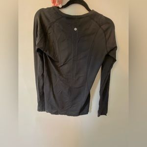 LULU LEMON long- sleeve shirt.